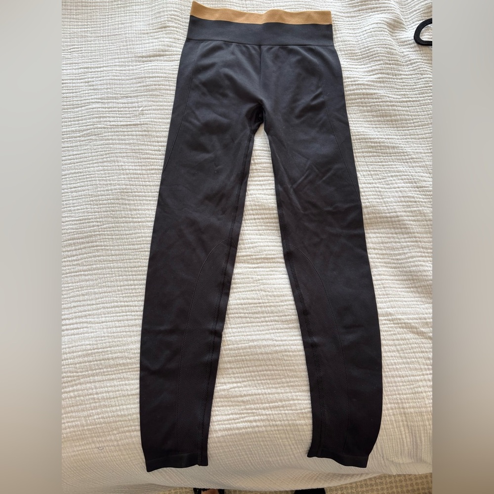 Victoria Beckham Black and Tan Leggings